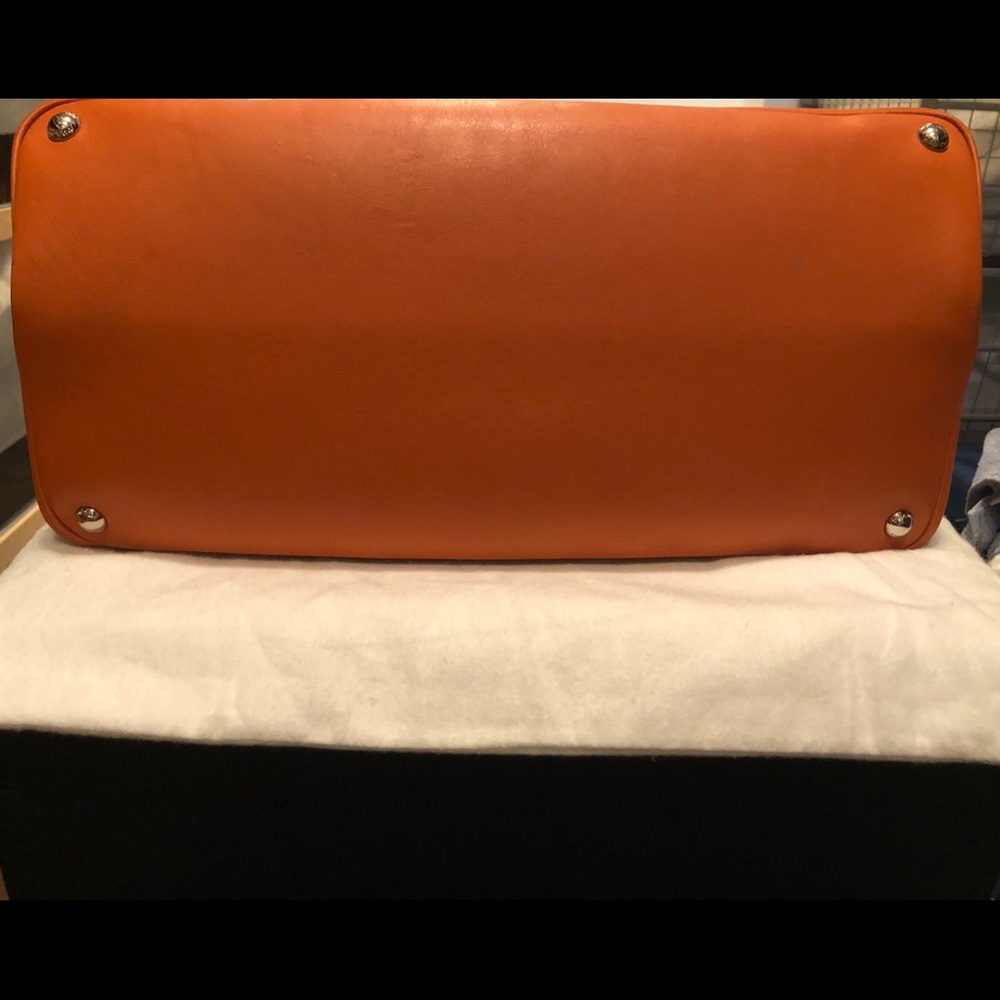 Prada tote - Picture 5 of 5